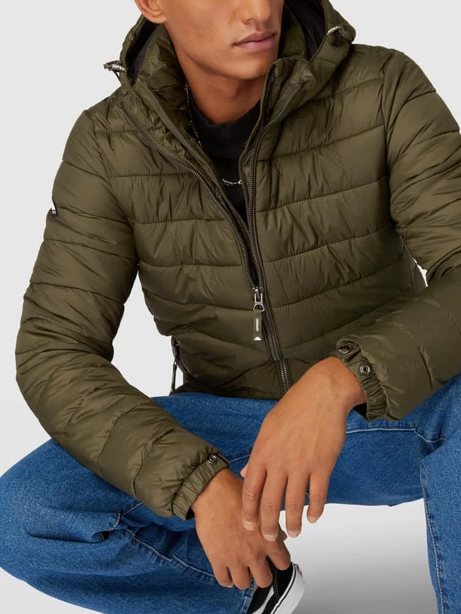 Bestes Angebot ? Superdry Steppjacke Mit Abnehmbarer Kapuze - Olivgrün ⌛ 3 Bestes Angebot ? Superdry Steppjacke Mit Abnehmbarer Kapuze - Olivgrün ⌛ – Bild 3