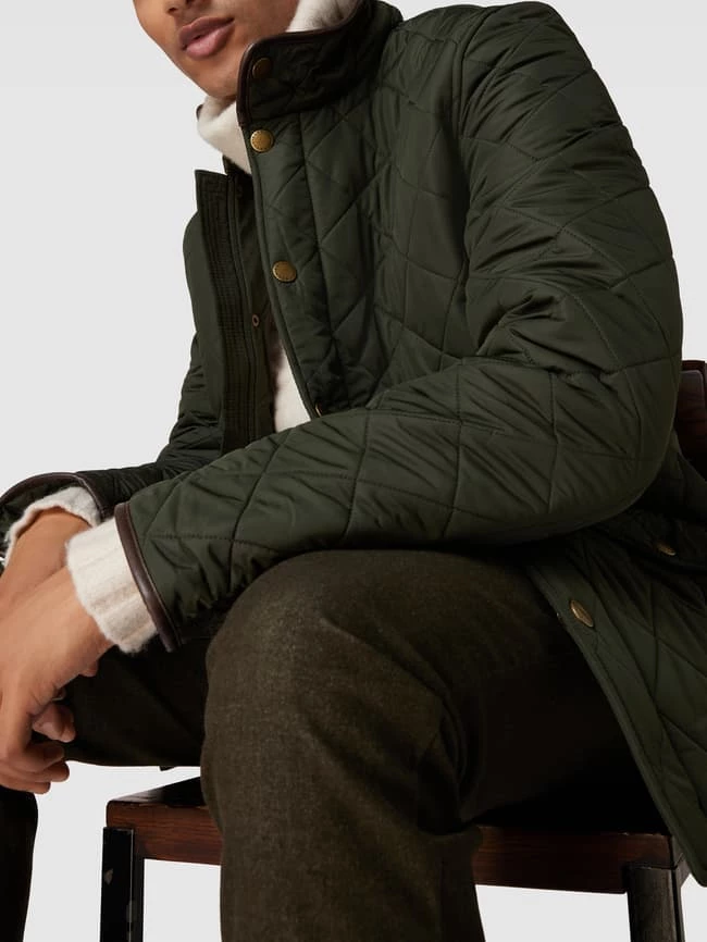 Billig ? Barbour Steppjacke Mit Stehkragen Modell 'BARBOUR POWELL' - Schlamm ? 3 Billig ? Barbour Steppjacke Mit Stehkragen Modell 'BARBOUR POWELL' - Schlamm ? – Bild 3