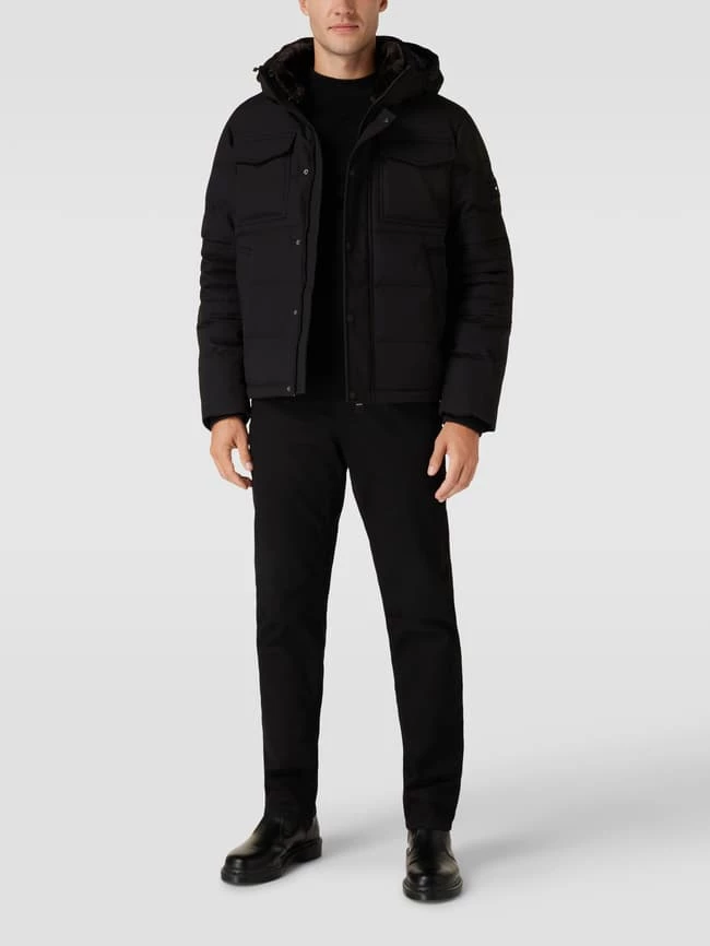 Großhandel ? Tommy Hilfiger Steppjacke Mit Label-Detail Modell 'UTILITY BOMBER' - Schwarz ? 1 Großhandel ? Tommy Hilfiger Steppjacke Mit Label-Detail Modell 'UTILITY BOMBER' - Schwarz ?