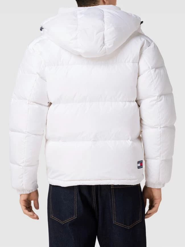 Bestpreis ? Tommy ? Jeans Daunenjacke Mit Label-Detail - Weiß ⌛ 5 Bestpreis ? Tommy ? Jeans Daunenjacke Mit Label-Detail - Weiß ⌛ – Bild 5
