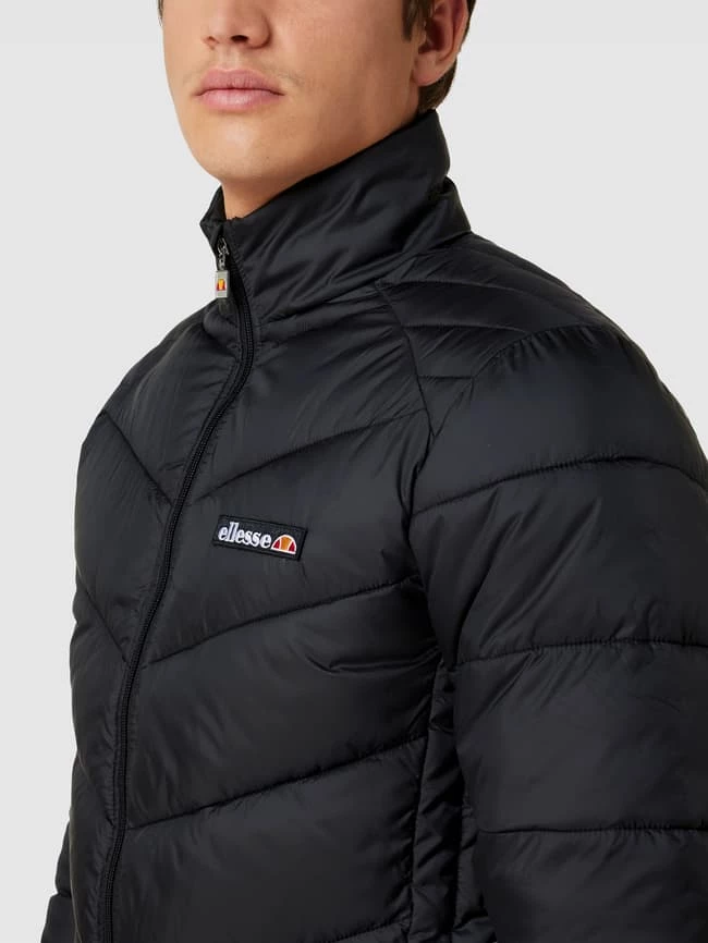 Brandneu ? Ellesse Steppjacke Mit Label-Detail Modell 'MERAPO' - Schwarz ? 3 Brandneu ? Ellesse Steppjacke Mit Label-Detail Modell 'MERAPO' - Schwarz ? – Bild 3