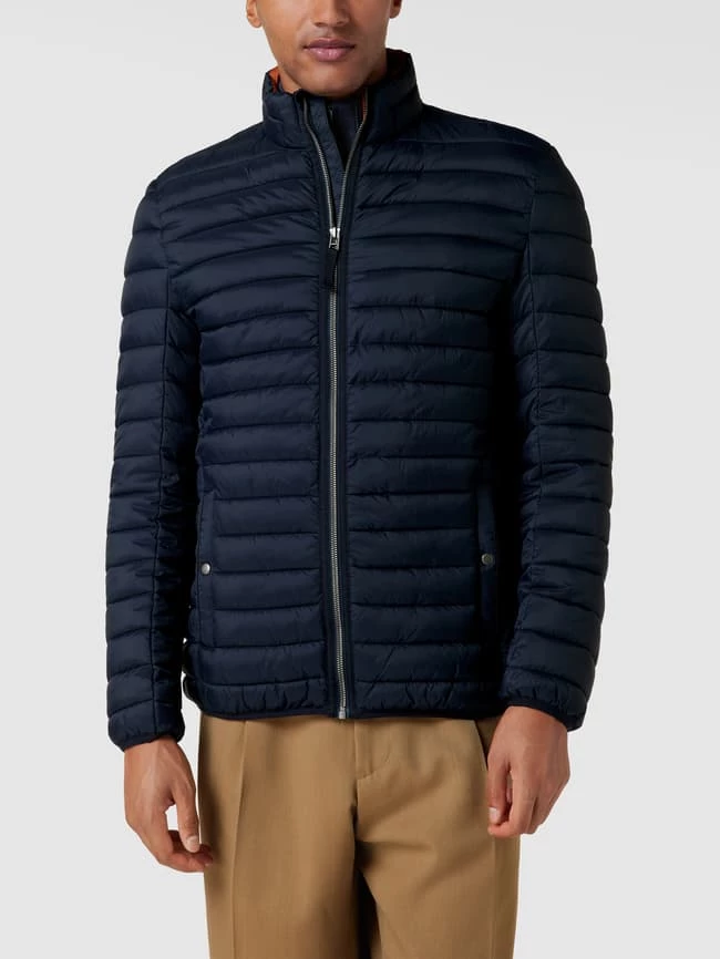 Am billigsten ? MCNEAL Steppjacke Mit Stehkragen - Marineblau ? 4 Am billigsten ? MCNEAL Steppjacke Mit Stehkragen - Marineblau ? – Bild 4