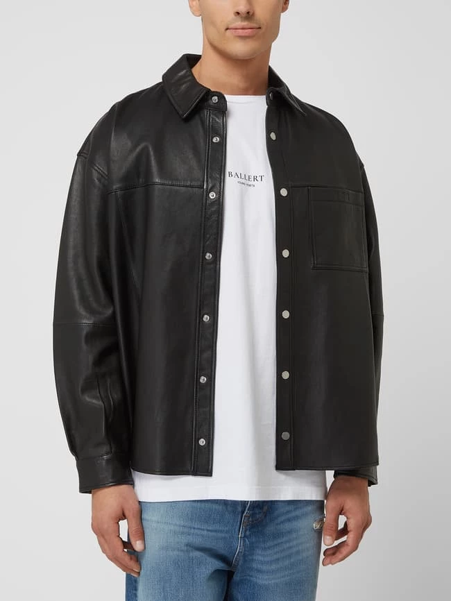 Blitzangebot ⌛ YOUNG POETS SOCIETY Hemdjacke Aus Leder Modell 'Adan' - Schwarz ? 4 Blitzangebot ⌛ YOUNG POETS SOCIETY Hemdjacke Aus Leder Modell 'Adan' - Schwarz ? – Bild 4