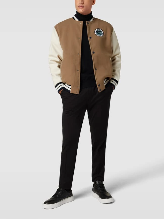 Schlussverkauf ❤️ MCNEAL College-Jacke Mit Motiv-Stitching - Haselnuss Braun ? 1 Schlussverkauf ❤️ MCNEAL College-Jacke Mit Motiv-Stitching - Haselnuss Braun ?