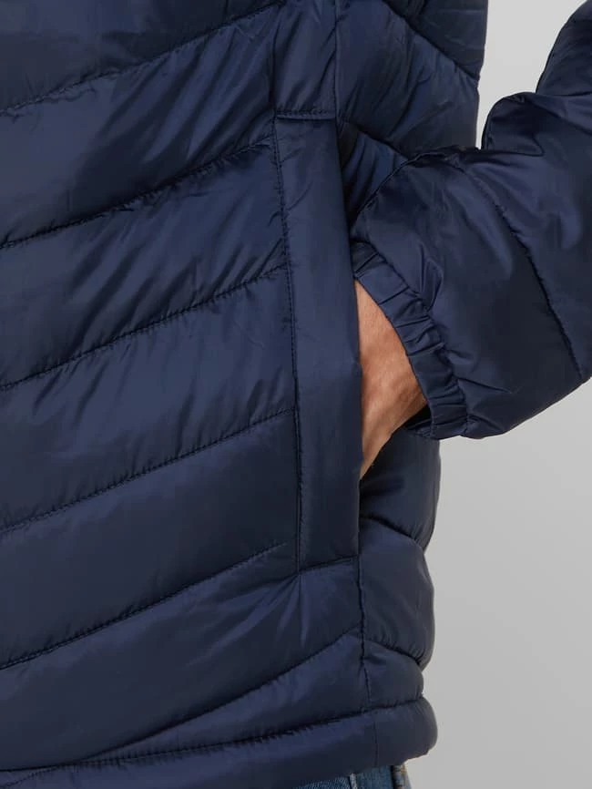 Besorgen ⌛ Jack & Jones Steppjacke Mit Stehkragen Modell 'Hero' - Dunkelblau ? 3 Besorgen ⌛ Jack & Jones Steppjacke Mit Stehkragen Modell 'Hero' - Dunkelblau ? – Bild 3