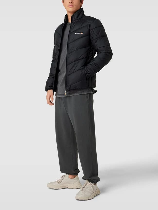 Brandneu ? Ellesse Steppjacke Mit Label-Detail Modell 'MERAPO' - Schwarz ? 1 Brandneu ? Ellesse Steppjacke Mit Label-Detail Modell 'MERAPO' - Schwarz ?