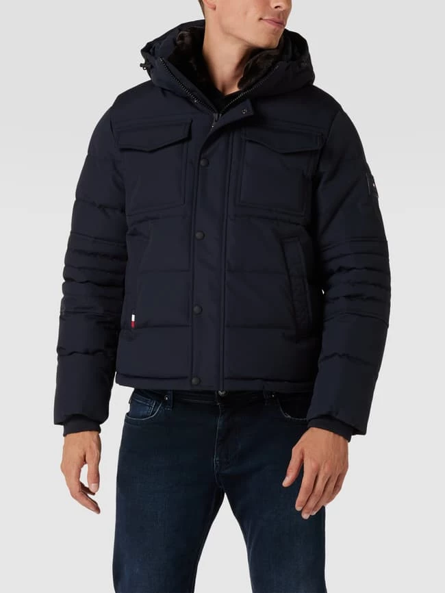 Besorgen ❤️ Tommy Hilfiger Steppjacke Mit Label-Detail Modell 'UTILITY BOMBER' - Marineblau ⌛ 4 Besorgen ❤️ Tommy Hilfiger Steppjacke Mit Label-Detail Modell 'UTILITY BOMBER' - Marineblau ⌛ – Bild 4