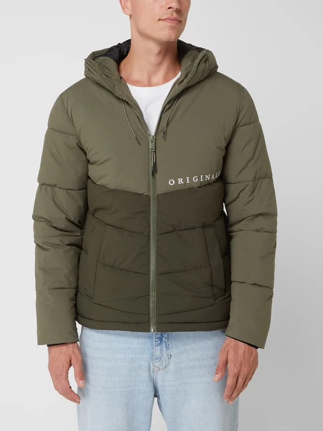 Angebote ? Jack & Jones Steppjacke Mit Kapuze Modell 'Copenhagen' - Wasserabweisend - Olivgrün ⌛ 4 Angebote ? Jack & Jones Steppjacke Mit Kapuze Modell 'Copenhagen' - Wasserabweisend - Olivgrün ⌛ – Bild 4